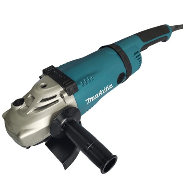 A Esmerilhadeira Angular GA7030 da Makita é uma ferramenta versátil e eficiente, projetada para esmerilhar, lixar e cortar metais e pedras a seco.