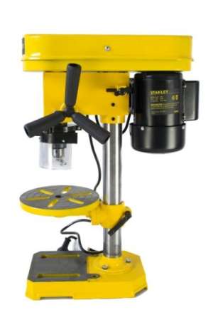 A SBT2513 POSSUI MESA E BASE DE A&Ccedil;O FUNDIDO, ALAVANCA PARA AJUSTE DE ALTURA, 5 REGULAGENS DE VELOCIDADE POR MEIO DE CORREIAS, ASSIM ADAPTANDO-SE A DIFERENTES TIPOS DE PERFURA&Ccedil;&Otilde;ES E MATERIAIS. A MESA DE AUXILIO DE TRABALHO &Eacute; INCLIN&Aacute;VEL DE 45&Acirc;° - 0&Acirc;° - 45&Acirc;°. AL&Eacute;M DISSO A FURADEIRA DE BANCADA SBT2513 &Eacute; EQUIPADA COM MOTOR DE 1/3 HP (250 WATTS), MANDRIL COM CAPACIDADE PARA BROCAS DE AT&Eacute; 13MM (1/2
