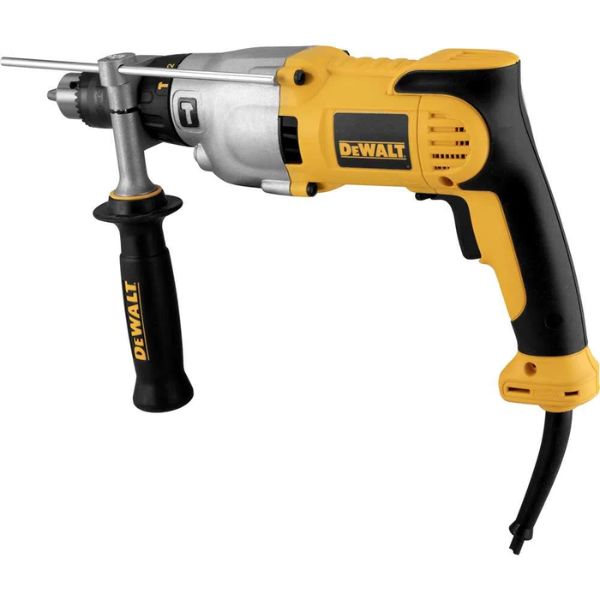 Furadeira de impacto, ideal para perfurações em alvenaria, madeira e metal. Potente motor com 1.100W e mandril de 1/2