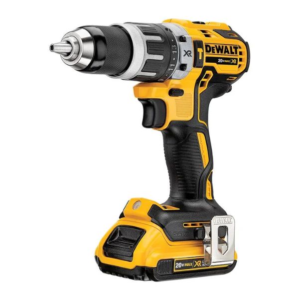 Com sua potência de 20V, a Furadeira Parafusadeira Dewalt DCD796 oferece uma combinação impressionante de força e versatilidade.