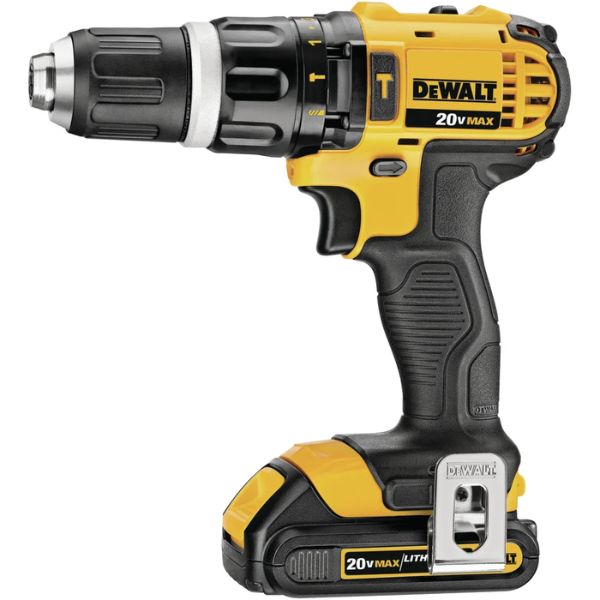 Furadeira de Impacto/Parafusadeira DeWalt. Funcionamento a Bateria. Acompanha Maleta.